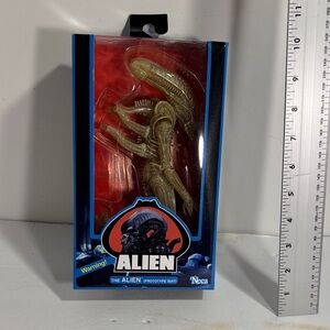 Alien Big Chap Prototype Suit Action Figure NECA
